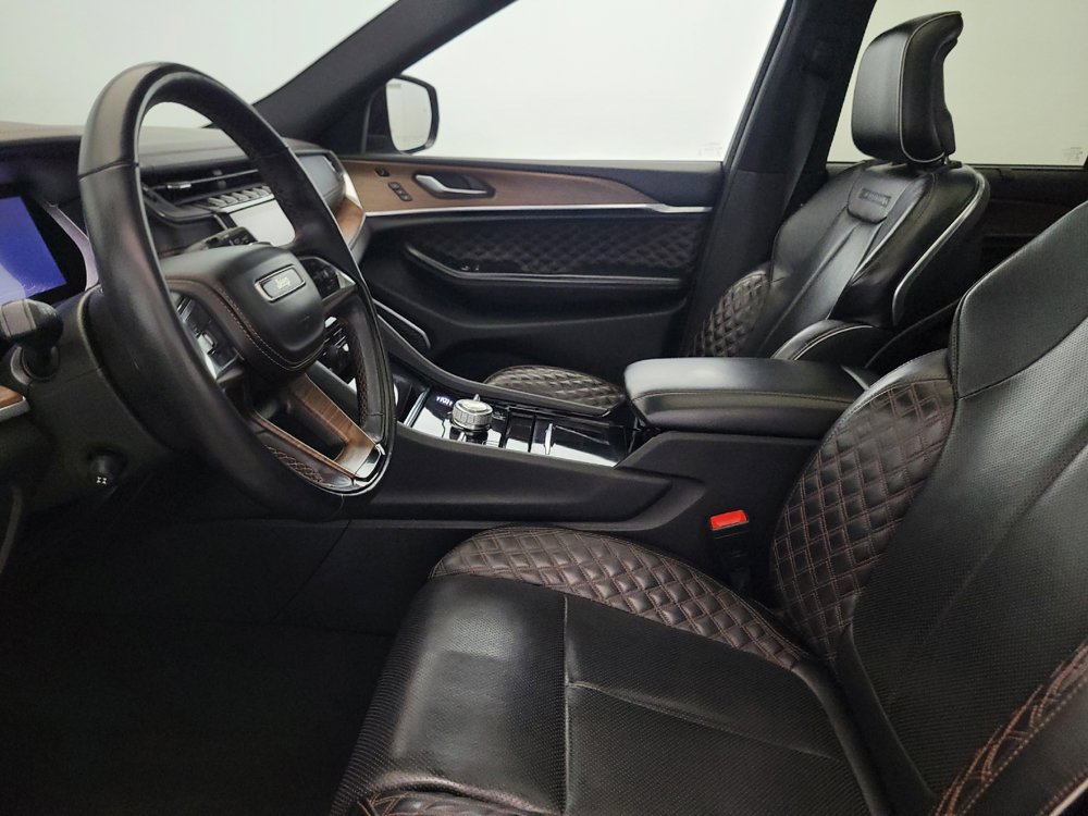 Used 2022 Jeep Grand Cherokee Summit w/ MOPAR Finishing Package AWD/4WD image 17