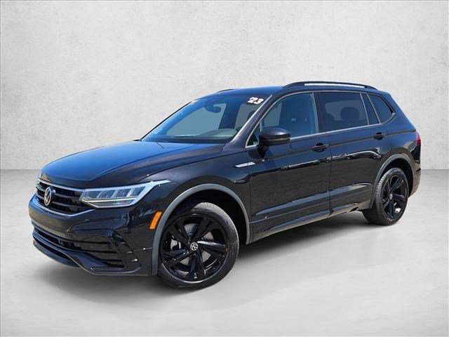 Certified 2023 Volkswagen Tiguan SE R-Line