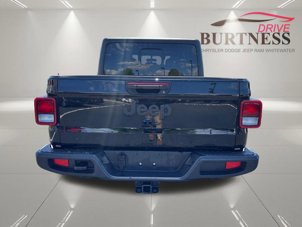Used 2022 Jeep Gladiator Sport AWD/4WD image 7