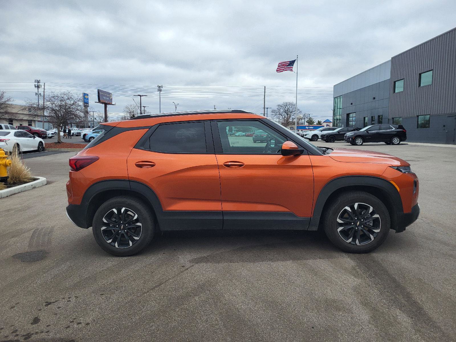 Certified 2023 Chevrolet TrailBlazer LT w/ Convenience Package image 2
