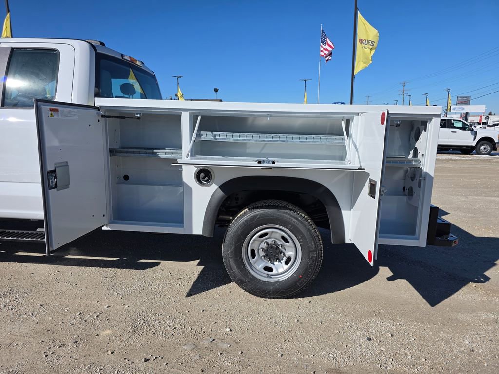 New 2026 Ford F350 XL w/ XL Chrome Package image 16