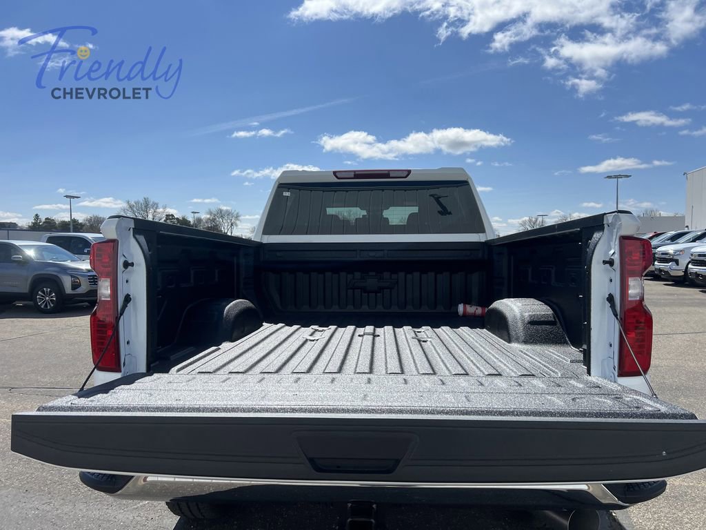New 2026 Chevrolet Silverado 3500 LT AWD/4WD image 10