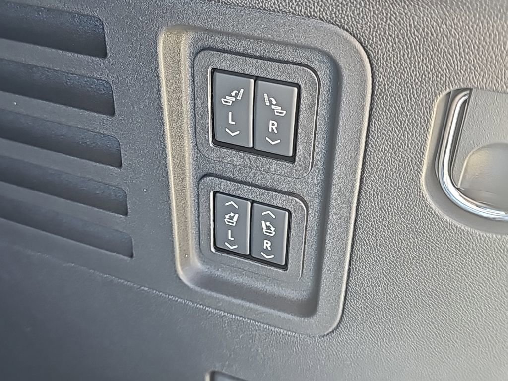 New 2026 Buick Enclave Avenir w/ Super Cruise Package image 9