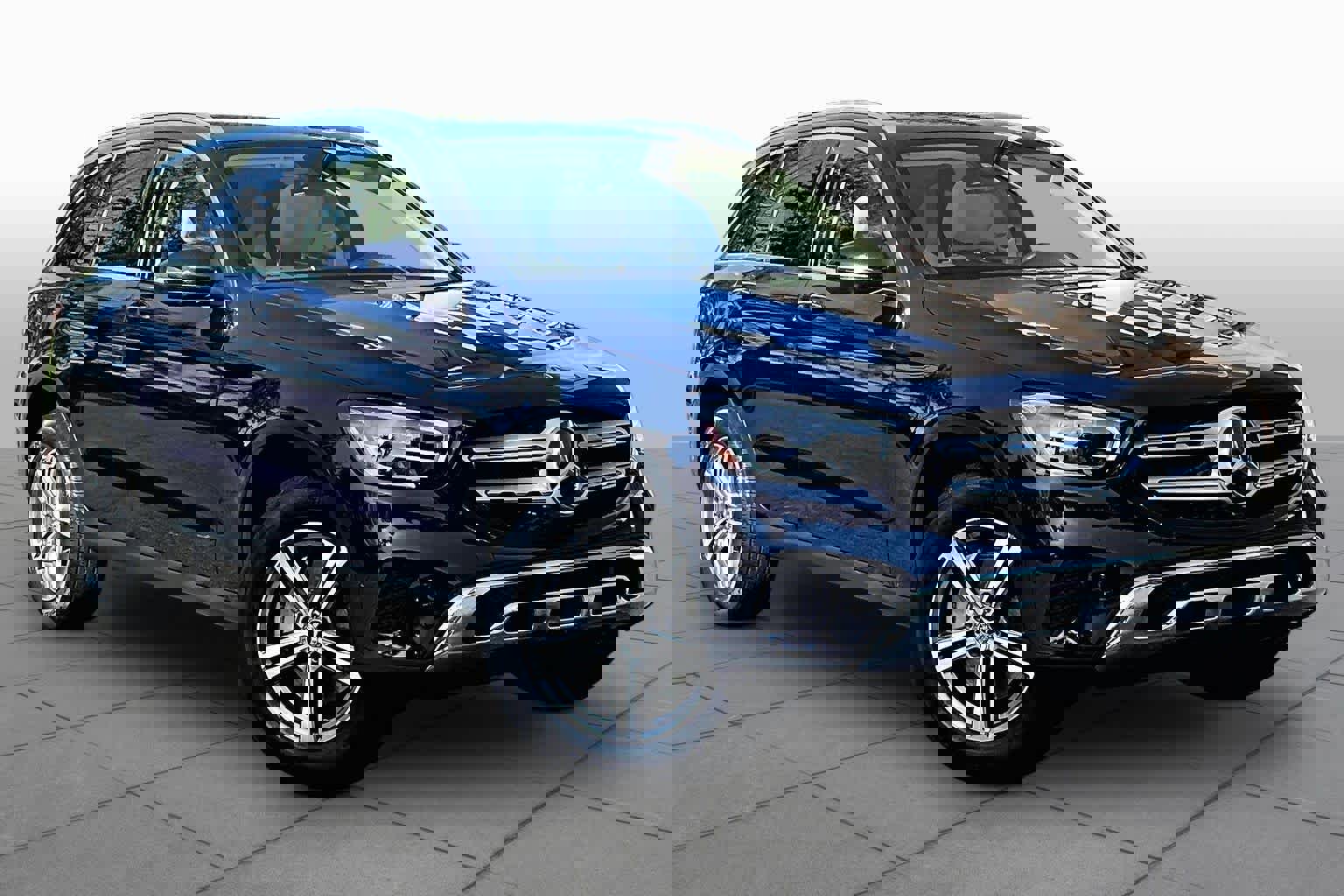 Certified 2022 Mercedes-Benz GLC 300 4MATIC image 3