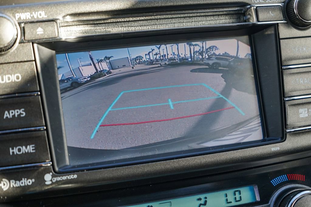 Used 2015 Toyota RAV4 Limited image 27