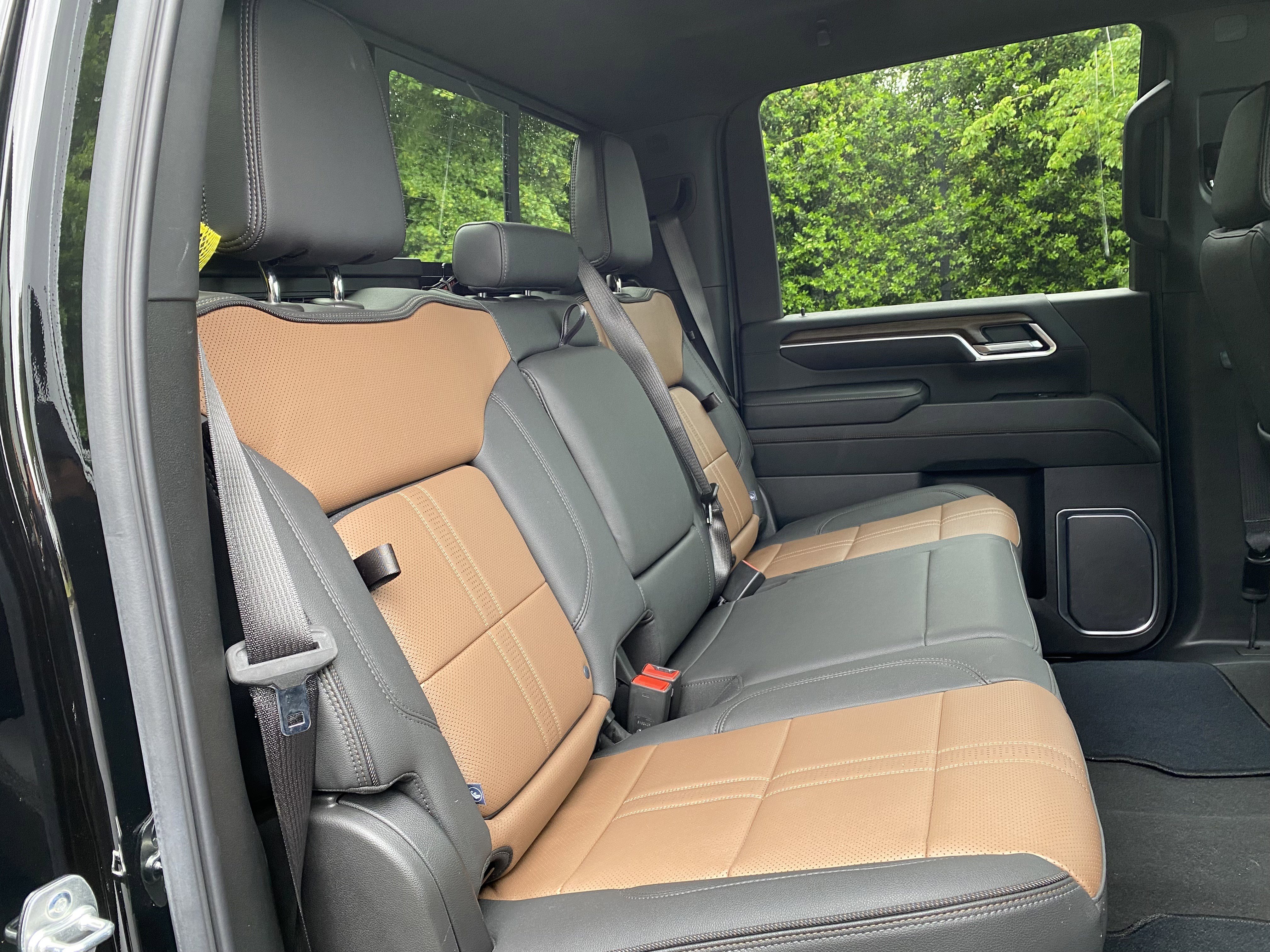 Used 2025 Chevrolet Silverado 2500 High Country w/ High Country Premium Package AWD/4WD image 41