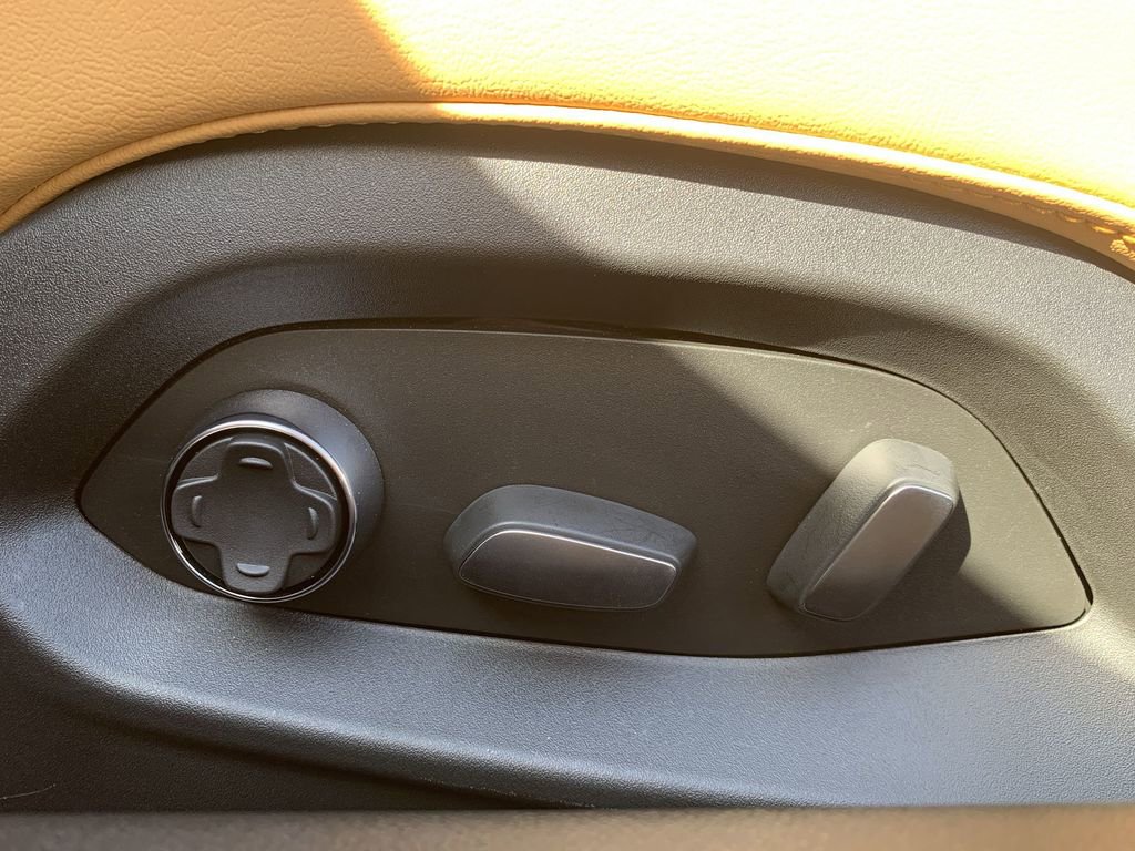 Used 2024 Chevrolet Corvette Stingray Premium Cpe w/ Z51 Performance Package image 14