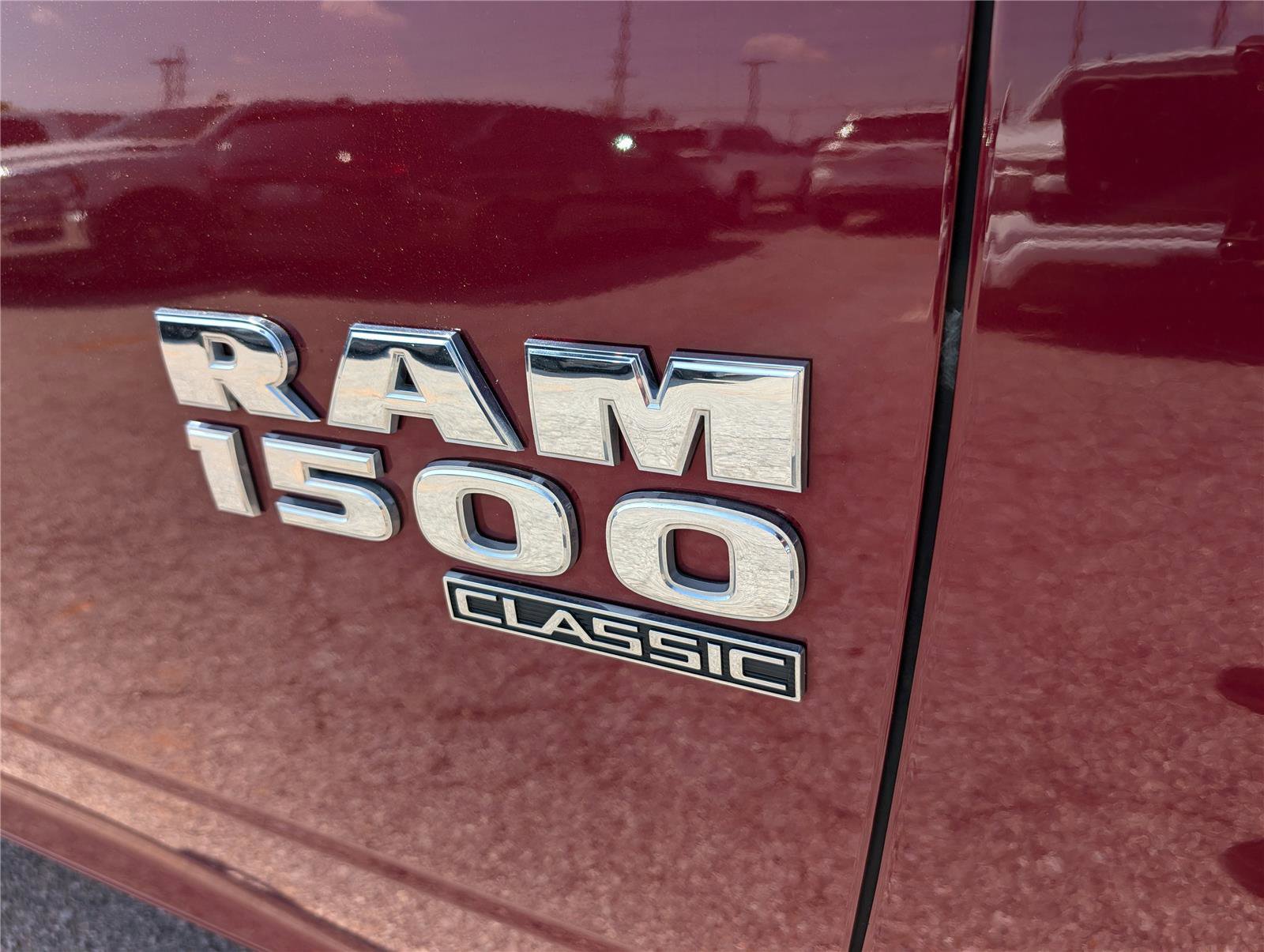 Used 2024 RAM 1500 Classic SLT AWD/4WD image 10