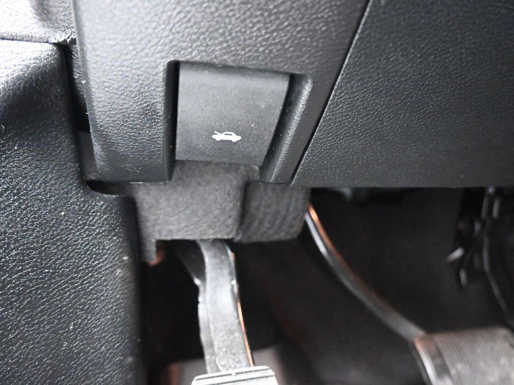 Used 2020 Jeep Grand Cherokee Limited image 26
