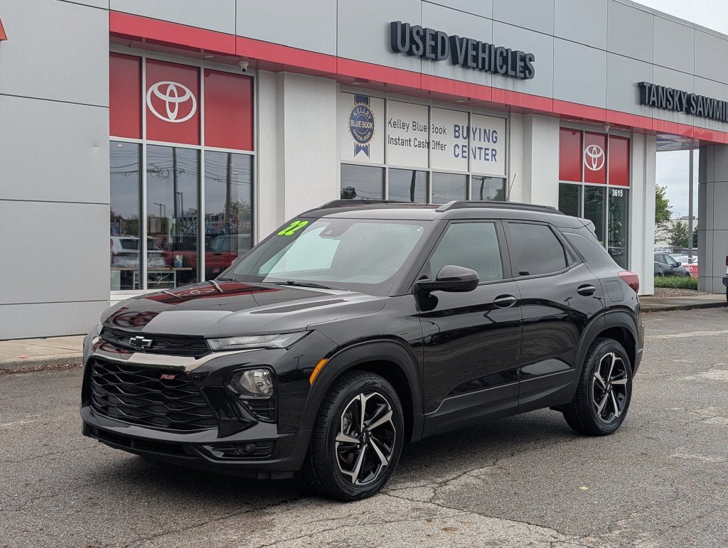 Used 2022 Chevrolet TrailBlazer RS w/ Sun and Liftgate Package FWD image 3