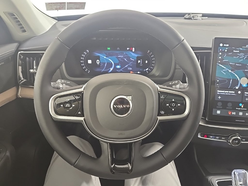 New 2026 Volvo XC90 B6 Plus w/ Protection Package AWD/4WD image 9