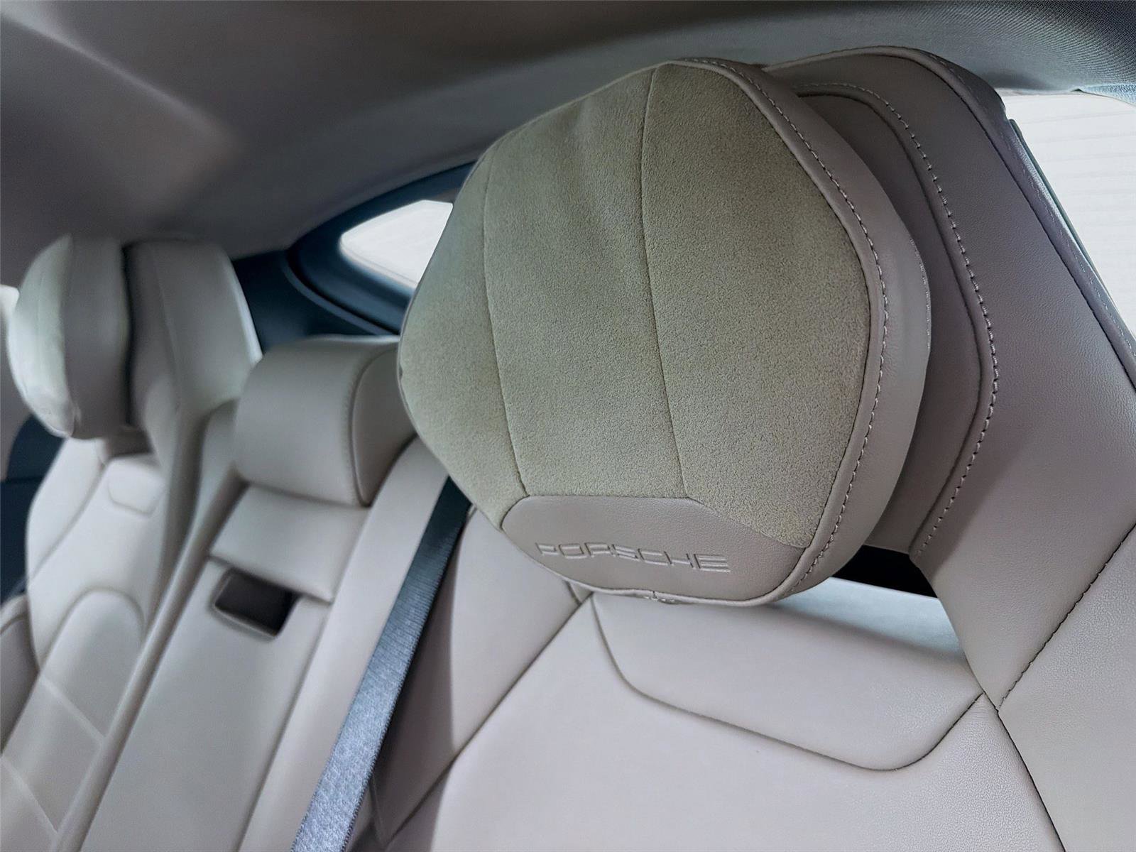 New 2026 Porsche Panamera 4 image 16