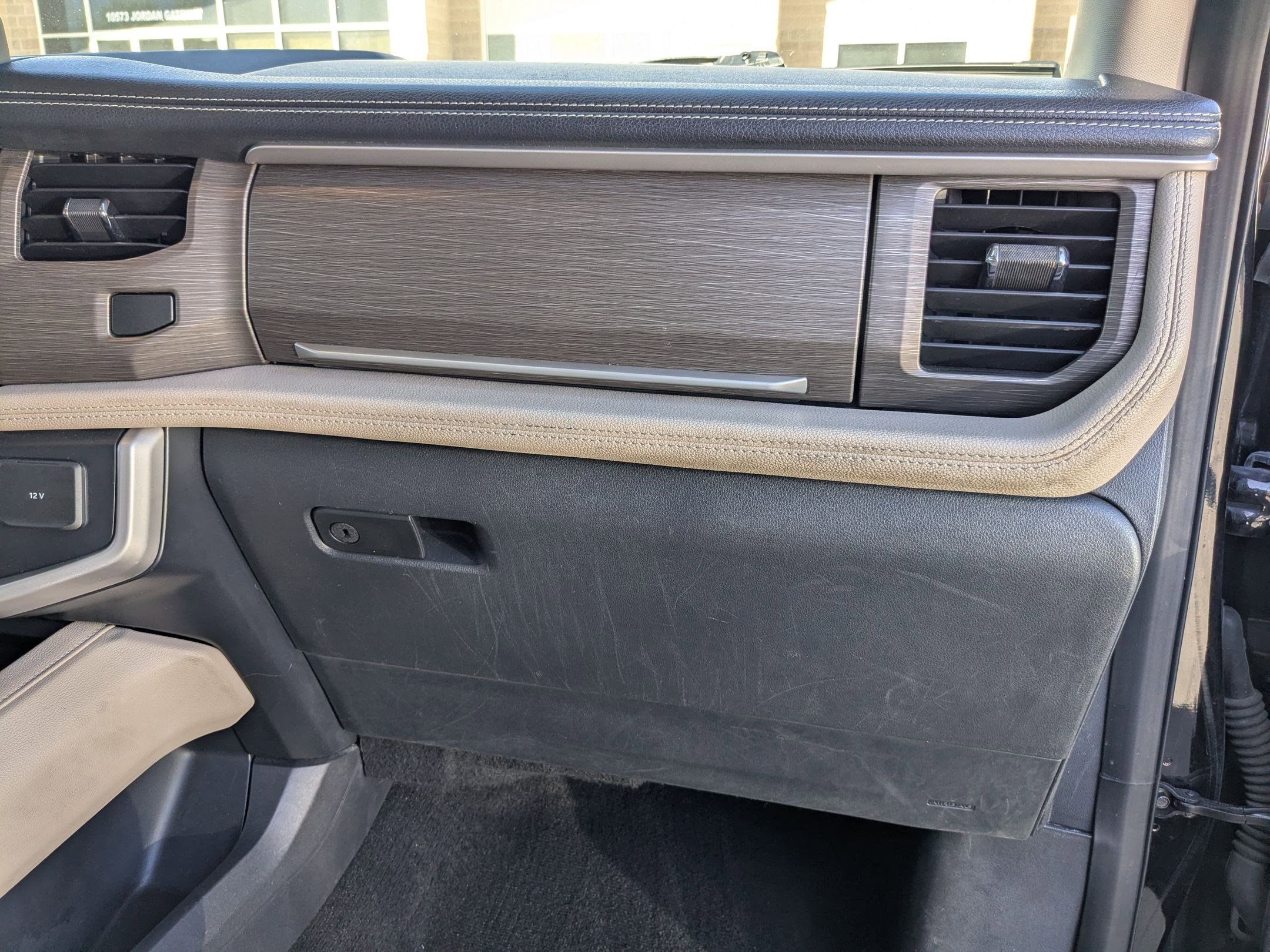 Used 2022 Ford Expedition Max Limited image 32