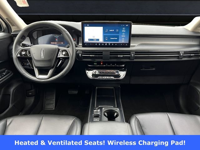 Used 2023 Lincoln Corsair FWD w/ Equipment Group 101A image 7