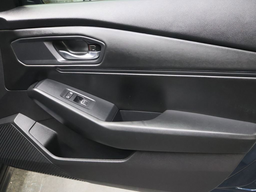 Used 2024 Honda Accord EX image 11