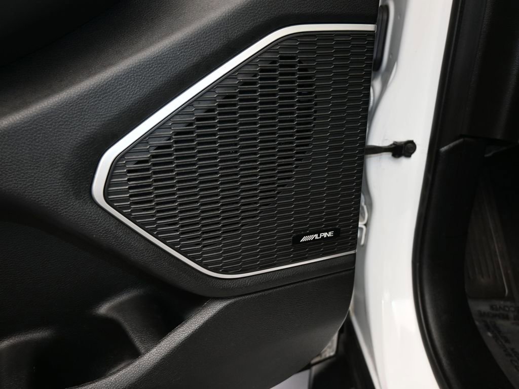 Used 2021 Jeep Grand Cherokee L Limited w/ Luxury Tech Group II image 15