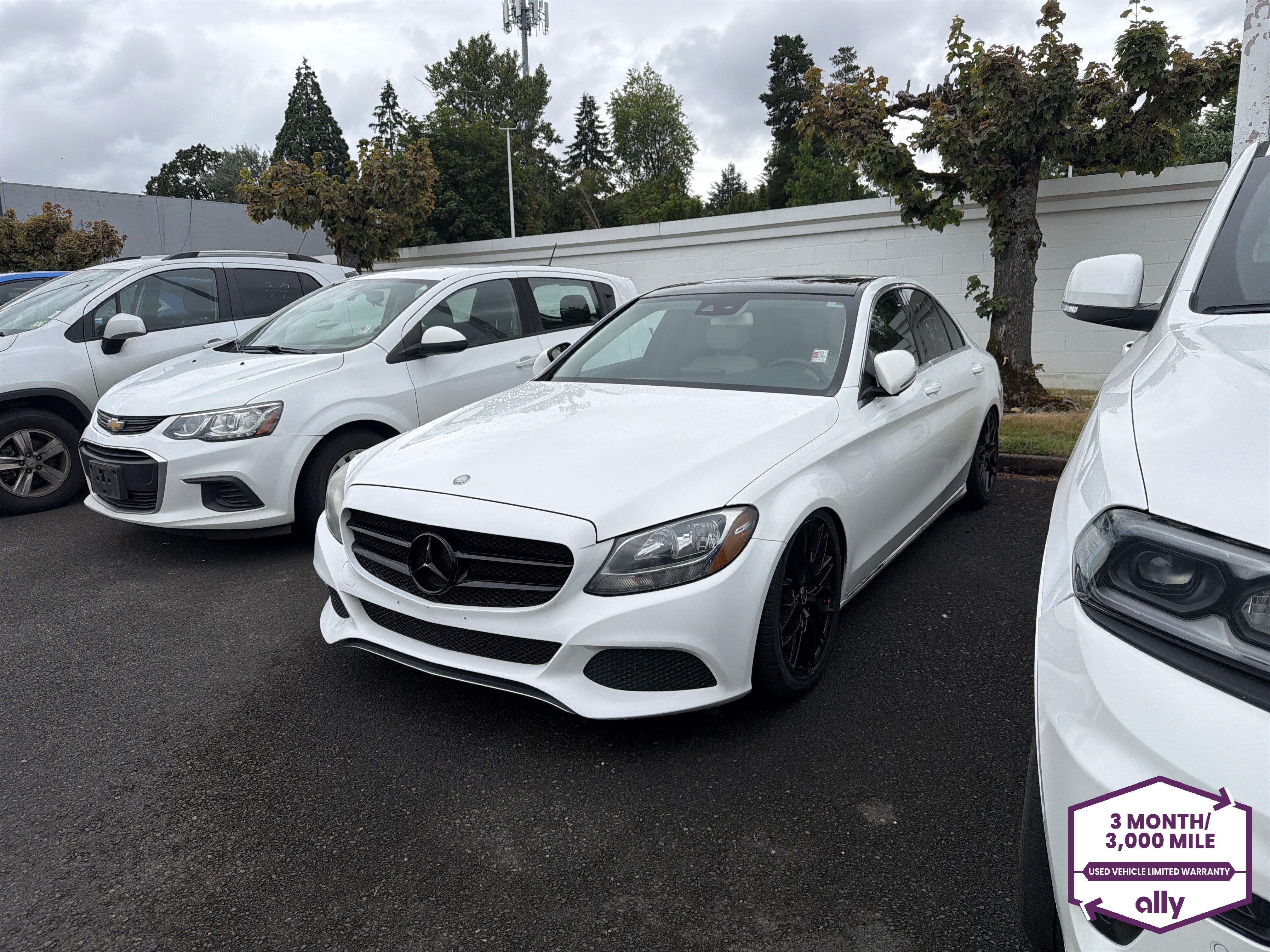 Used 2016 Mercedes-Benz C 350e Sedan image 1