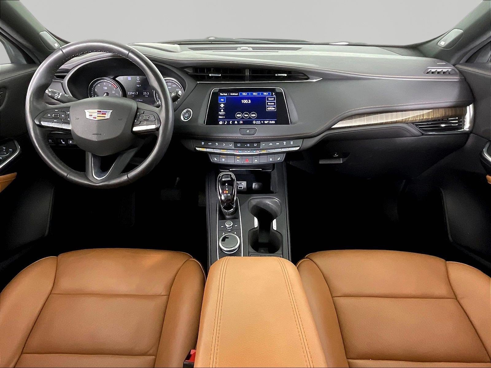 Used 2023 Cadillac XT4 Premium Luxury w/ Technology Package AWD/4WD image 7