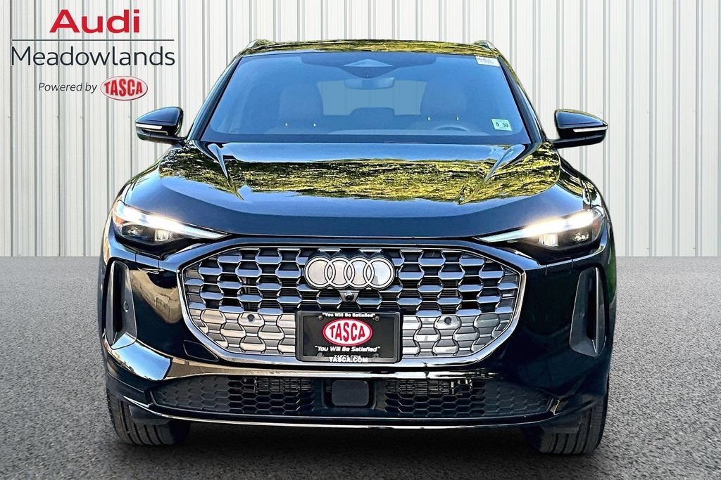 Used 2025 Audi Q5 Premium w/ Convenience Package AWD/4WD image 2