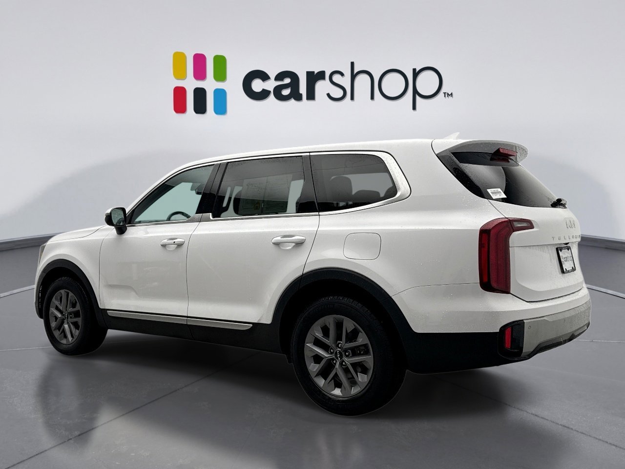 Used 2023 Kia Telluride LX image 3