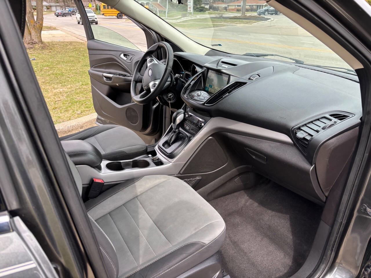 Used 2016 Ford Escape SE w/ Equipment Group 201A AWD/4WD image 13