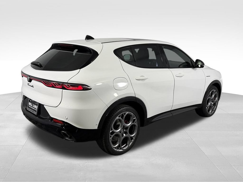 Used 2024 Alfa Romeo Tonale Veloce AWD/4WD image 7
