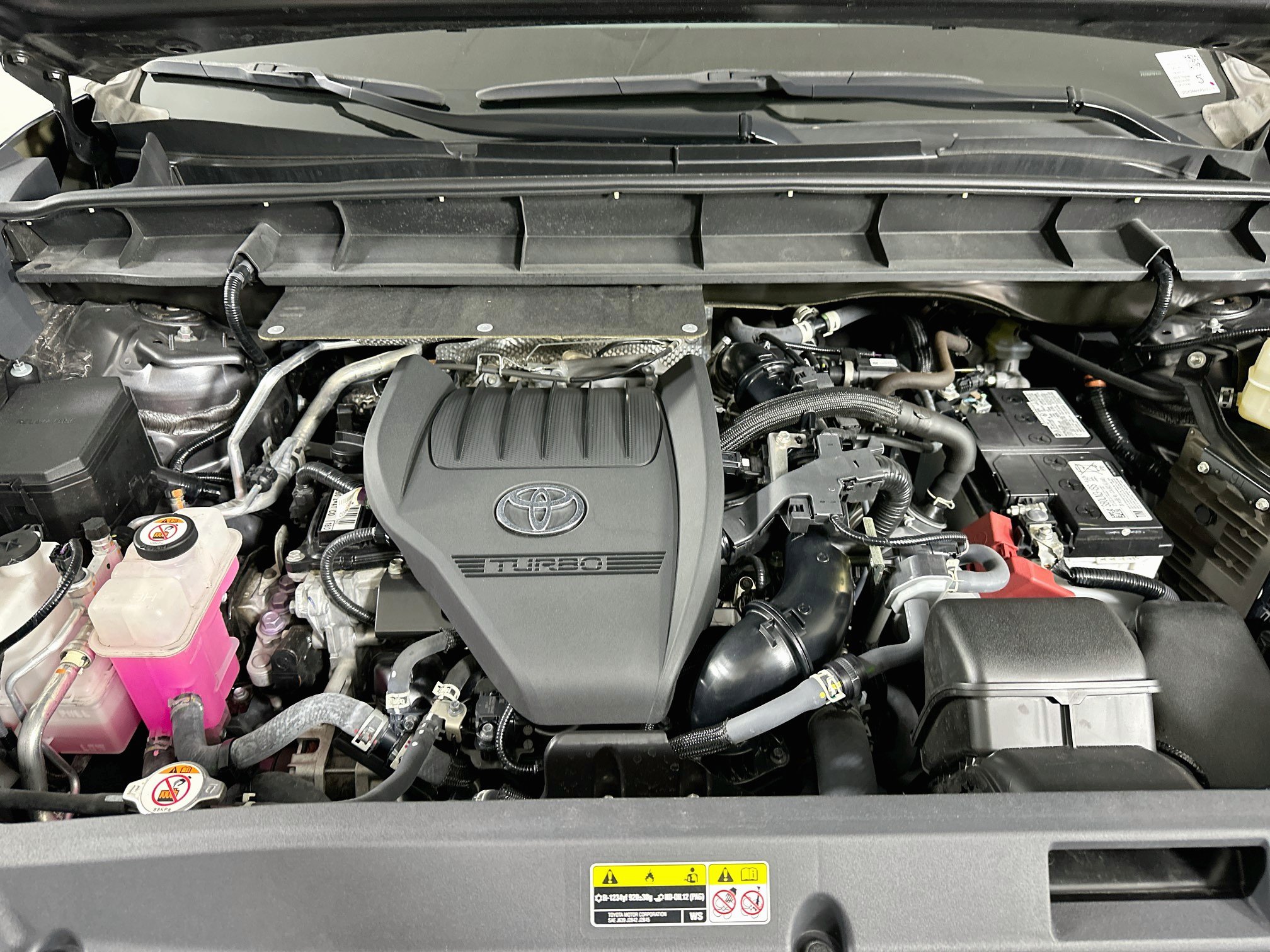 Used 2023 Toyota Highlander XLE FWD image 35