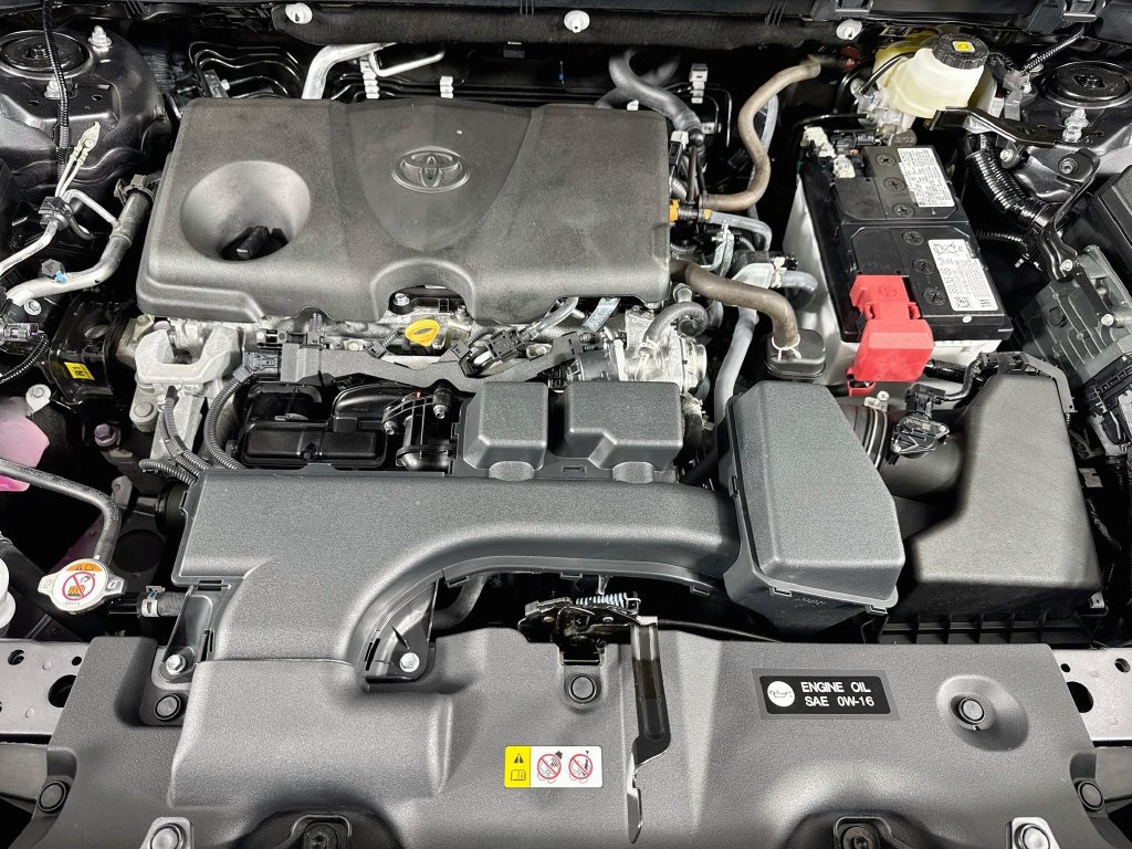 Used 2025 Toyota RAV4 XLE w/ Weather Package AWD/4WD image 31
