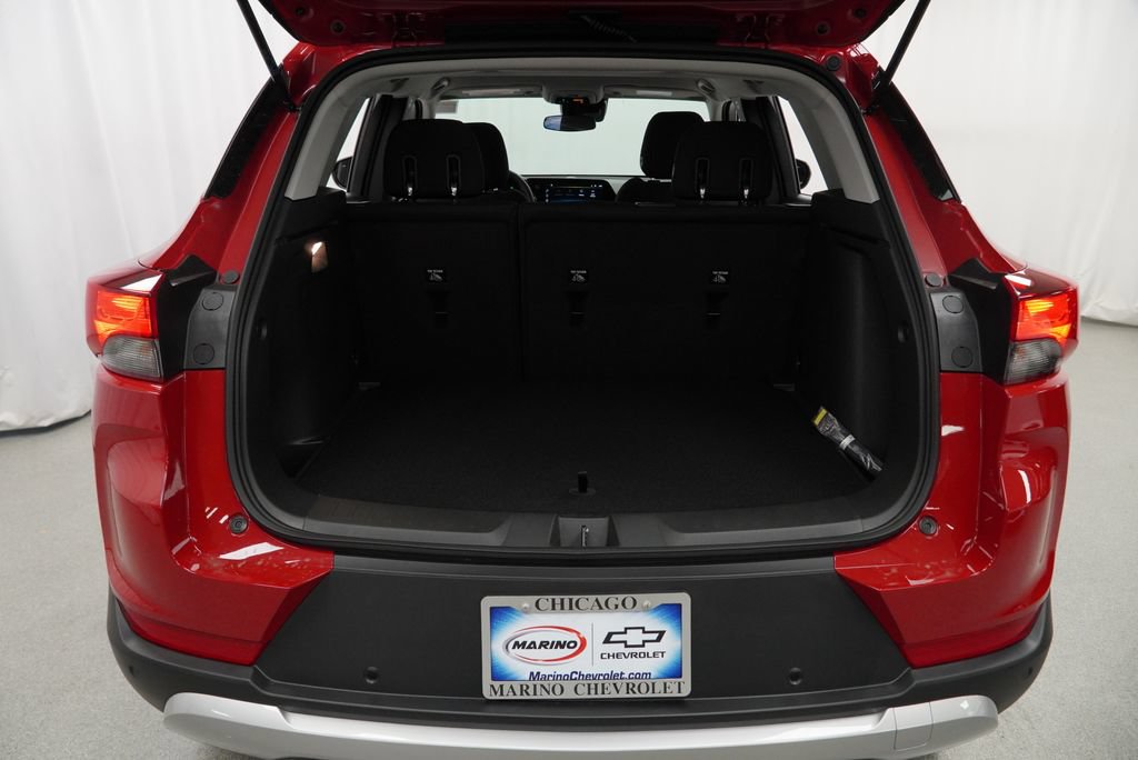 New 2026 Chevrolet TrailBlazer LT w/ LT Cold Weather Package FWD image 25