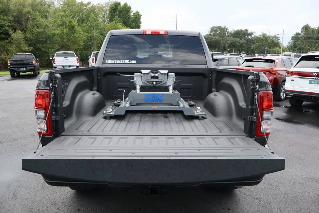 Used 2023 RAM 3500 Big Horn w/ Night Edition AWD/4WD image 27