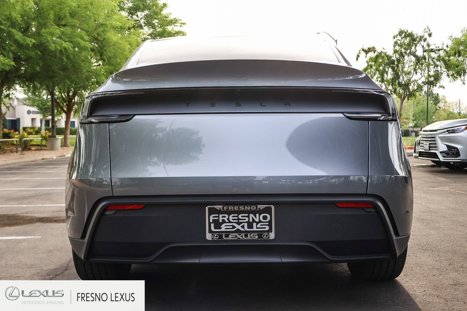 Used 2026 Tesla Model Y 2WD image 5