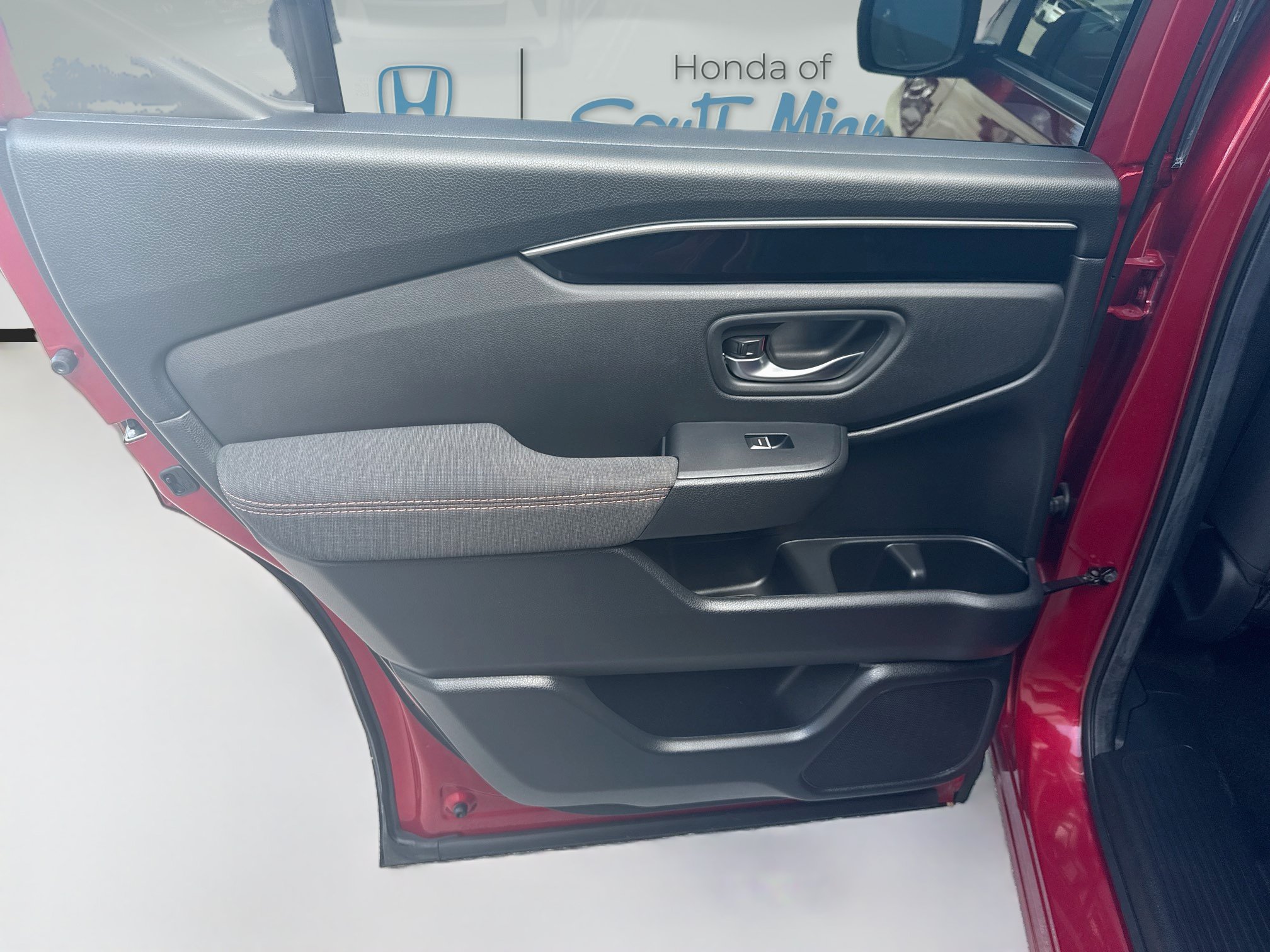 Certified 2024 Honda Pilot Sport image 25