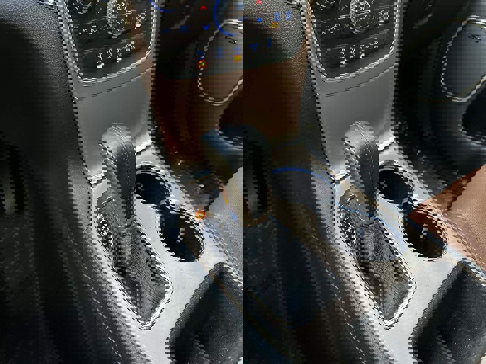 Used 2016 Jeep Grand Cherokee Summit w/ Trailer Tow Group IV image 16