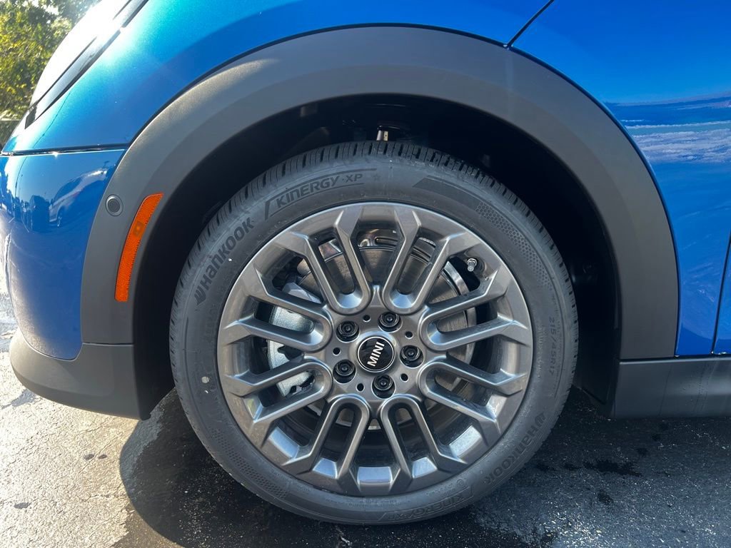 Certified 2025 MINI Cooper S image 9