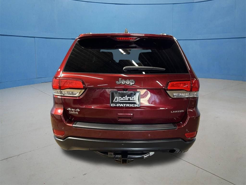 Used 2020 Jeep Grand Cherokee Laredo w/ 18" Wheel & 8.4" Radio Group AWD/4WD image 9