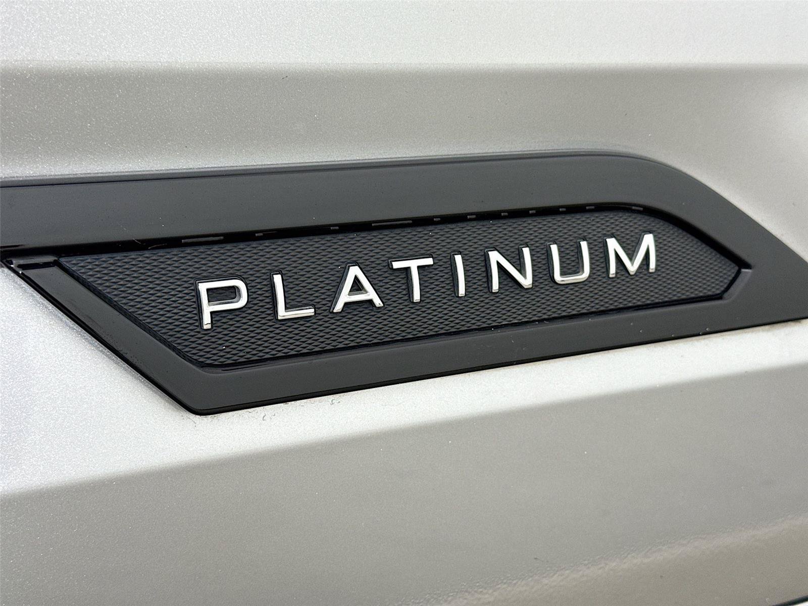 Used 2024 Toyota Sequoia Platinum AWD/4WD image 41