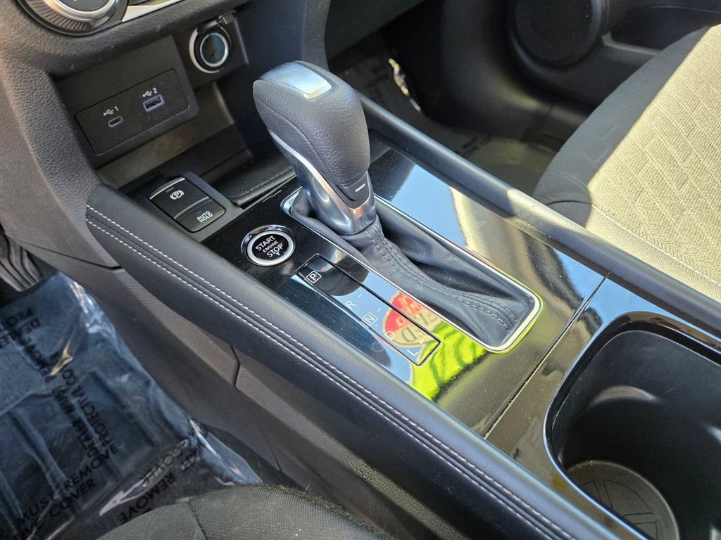 Certified 2024 Nissan Kicks SV w/ Interior Electronics Package FWD image 28