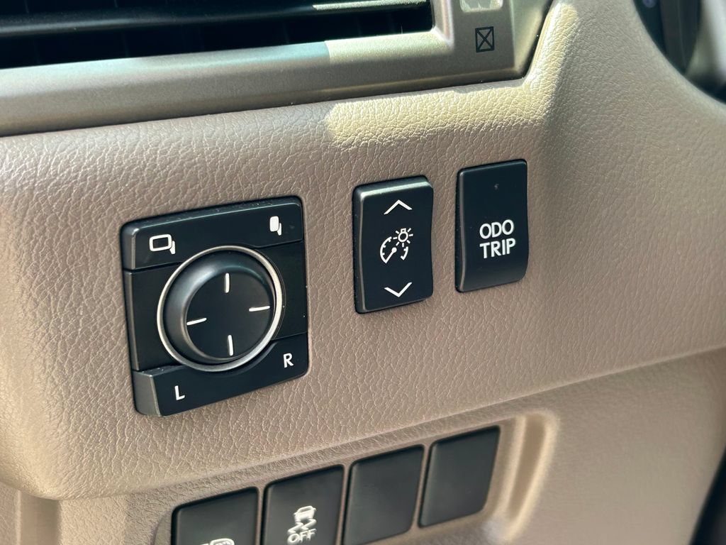 Used 2016 Lexus GX 460 AWD/4WD image 29
