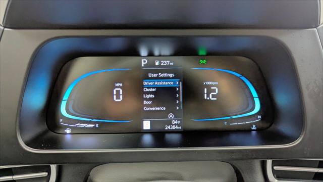 Used 2025 Hyundai Elantra SE FWD image 27