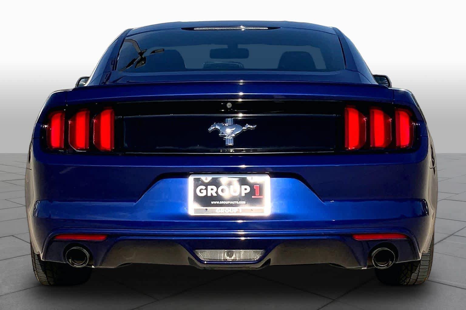Used 2016 Ford Mustang Coupe w/ Equipment Group 051A RWD image 5