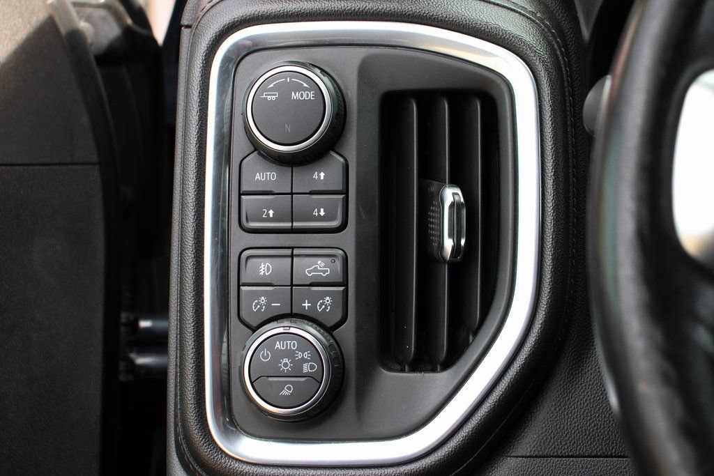 Used 2020 Chevrolet Silverado 1500 LT Trail Boss AWD/4WD image 19