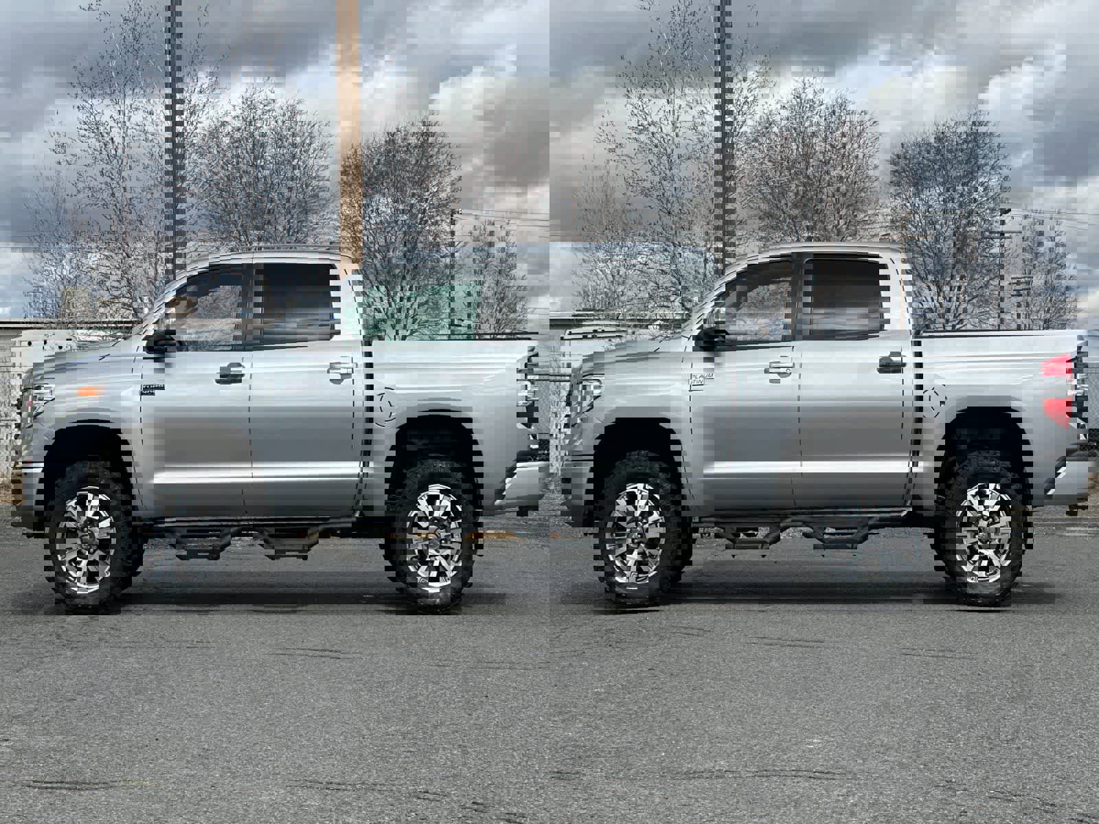 Used 2020 Toyota Tundra Platinum image 5