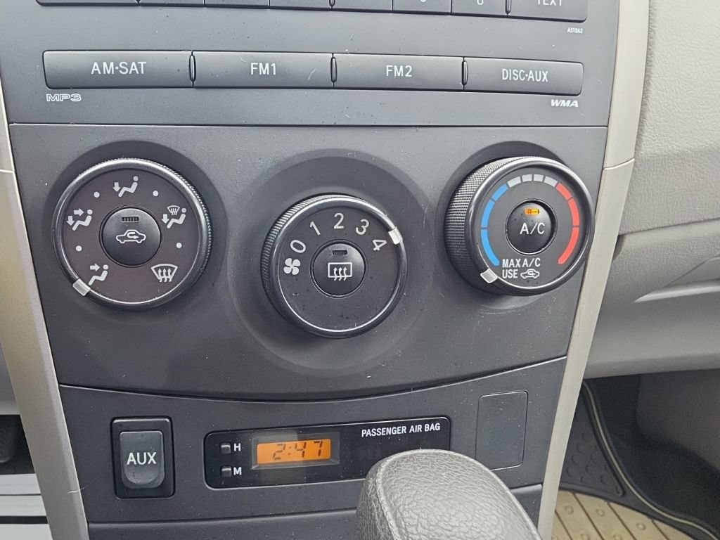 Used 2010 Toyota Corolla LE FWD image 13