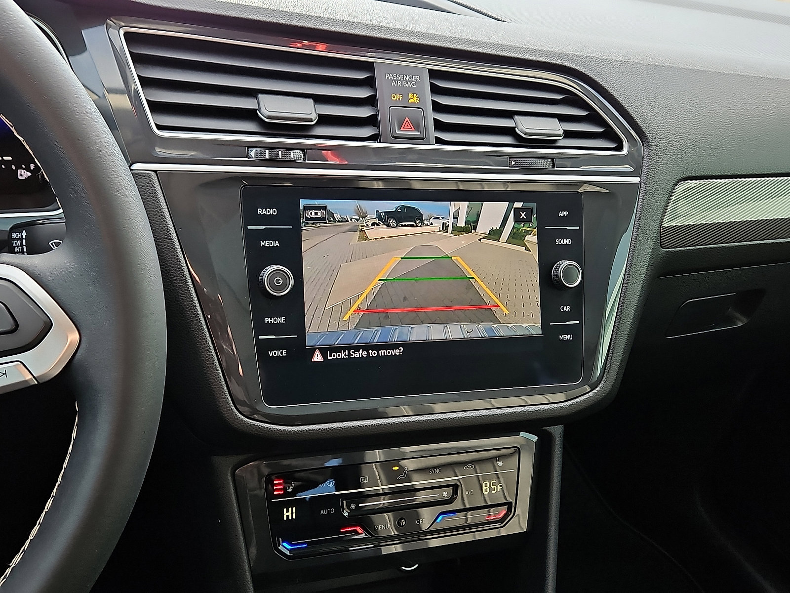 Certified 2023 Volkswagen Tiguan SE w/ Panoramic Sunroof Package image 16