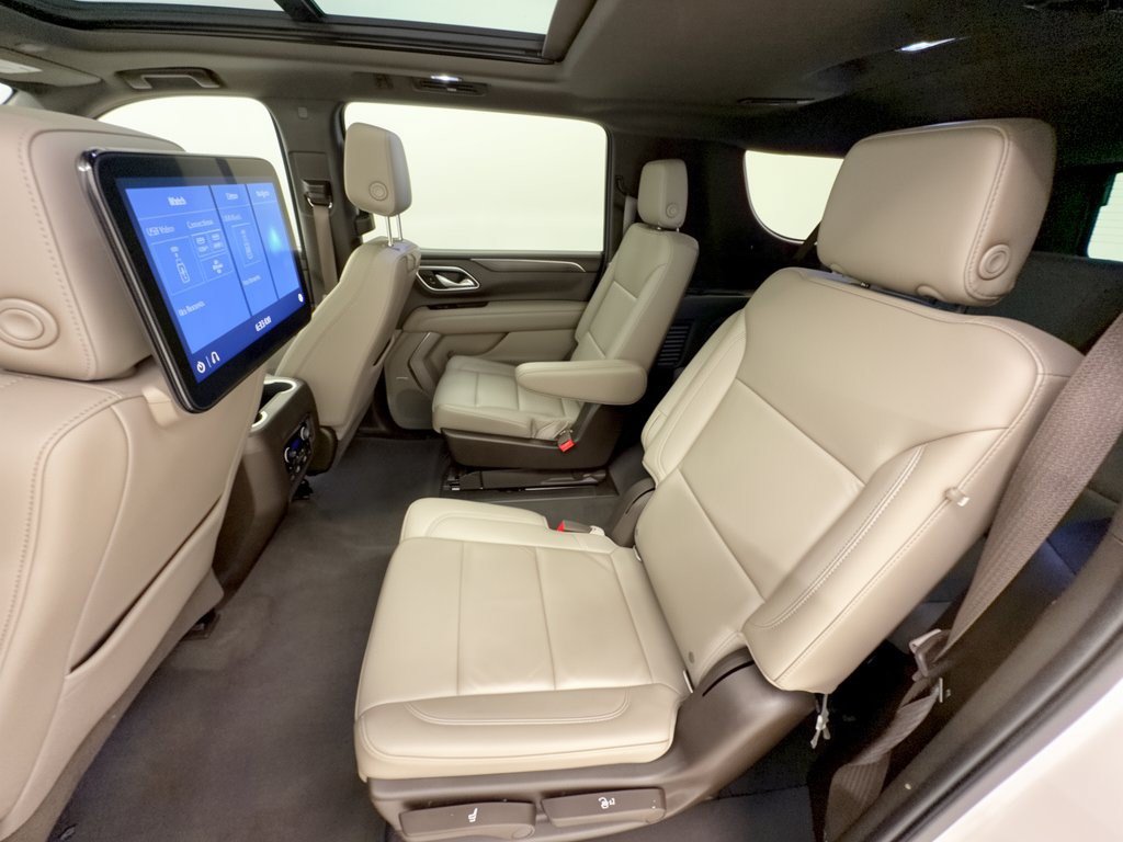 Used 2021 Chevrolet Suburban Z71 w/ Z71 Signature Package AWD/4WD image 25