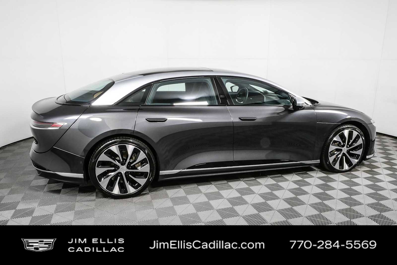Used 2022 Lucid Air Grand Touring AWD/4WD image 2