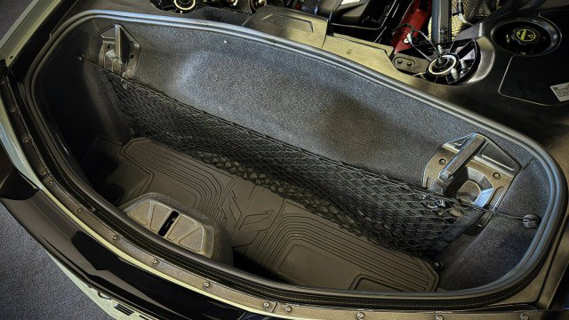 Used 2024 Chevrolet Corvette Stingray Premium Cpe w/ Z51 Performance Package RWD image 34