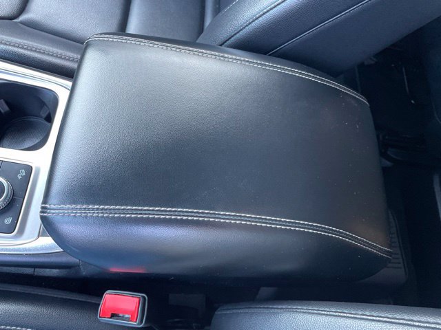 Used 2021 Ford Explorer XLT w/ Equipment Group 202A AWD/4WD image 38