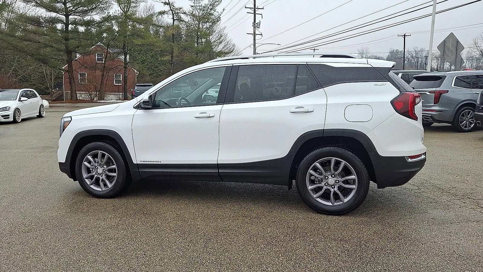 Certified 2022 GMC Terrain SLT w/ Tech Package image 6