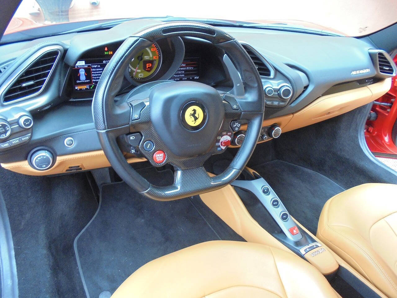 Used 2017 Ferrari 488 GTB RWD image 7